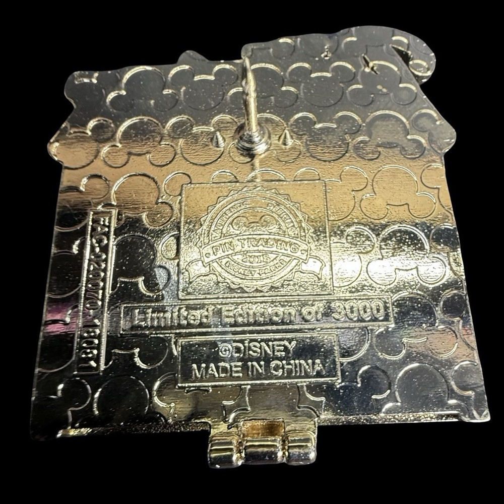 Disney Donut Shop Pin Dumbo Flying Elephant Opening 2018 Pin LE 3000 - Picture 6 of 9
